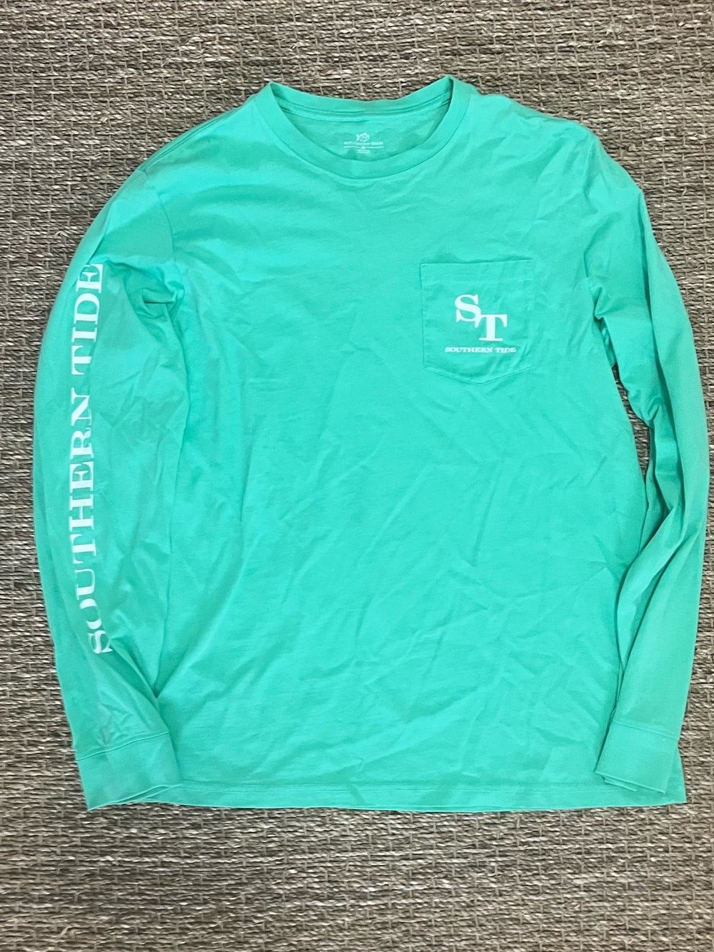 Southern Tide Men’s Long-Sleeve Pocket Tee in Green